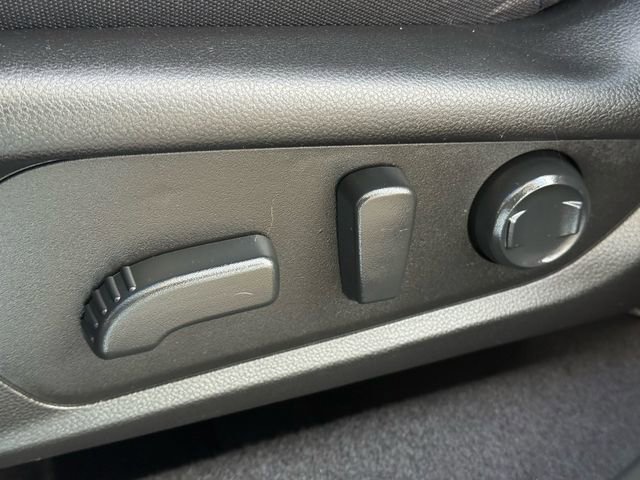 Used 2025 Subaru Forester Premium image 27