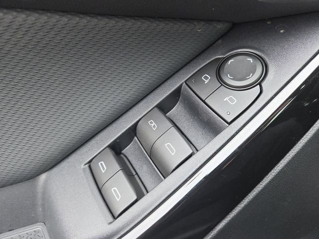 New 2026 Chevrolet Equinox LT w/ Convenience Package II image 10