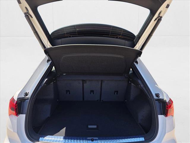 New 2025 Audi Q3 2.0T Premium image 25