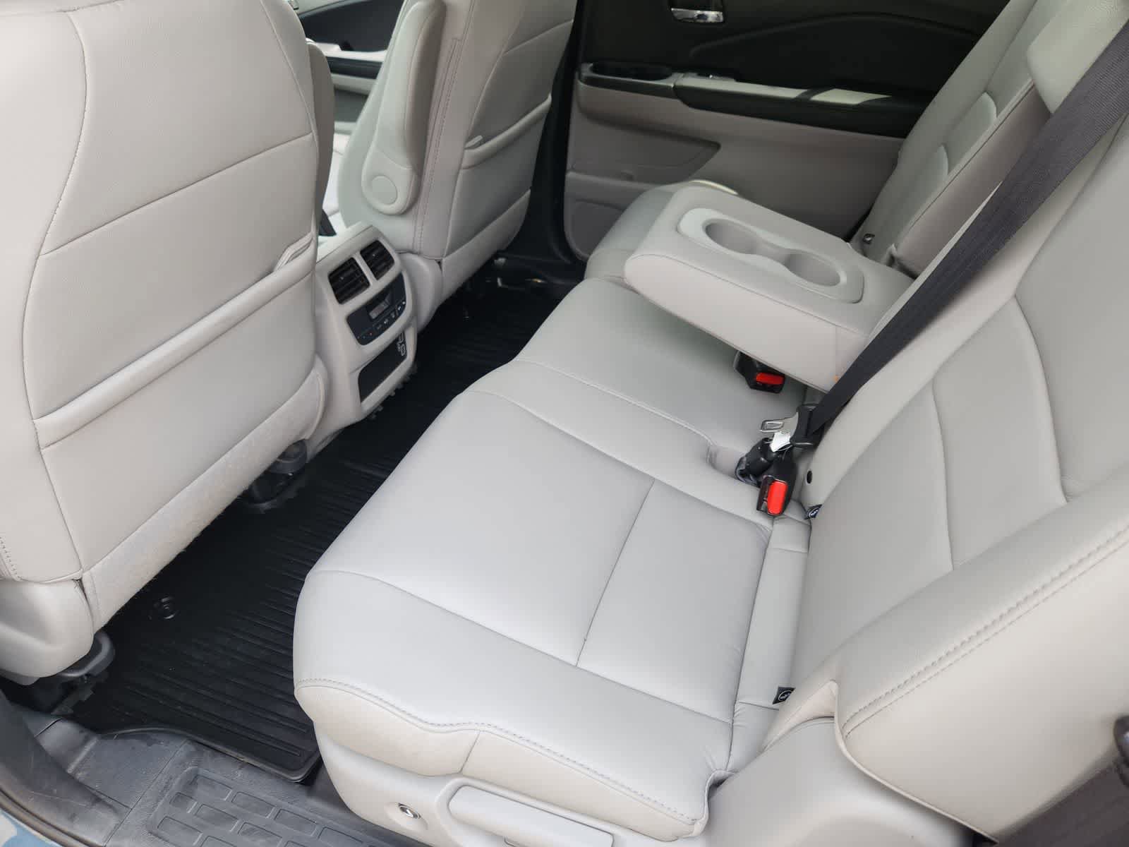 Used 2021 Honda Pilot Special Edition image 31