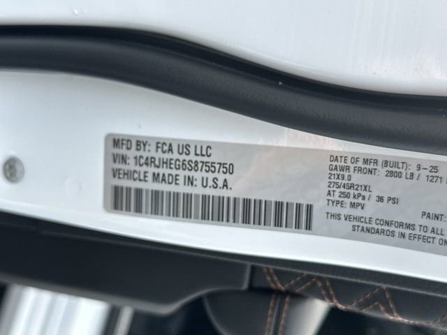 New 2025 Jeep Grand Cherokee Summit image 28