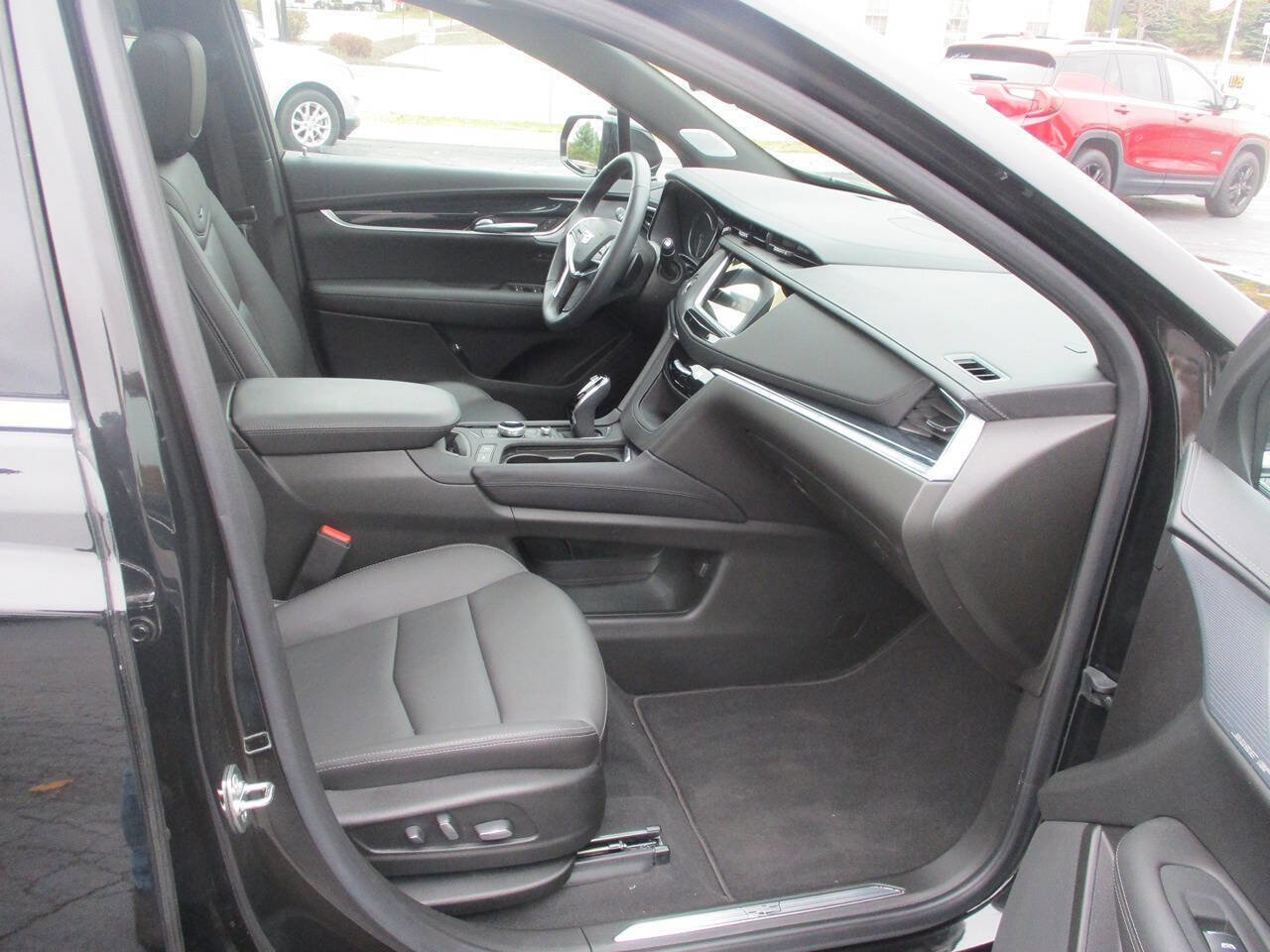 Used 2024 Cadillac XT5 Premium Luxury image 14