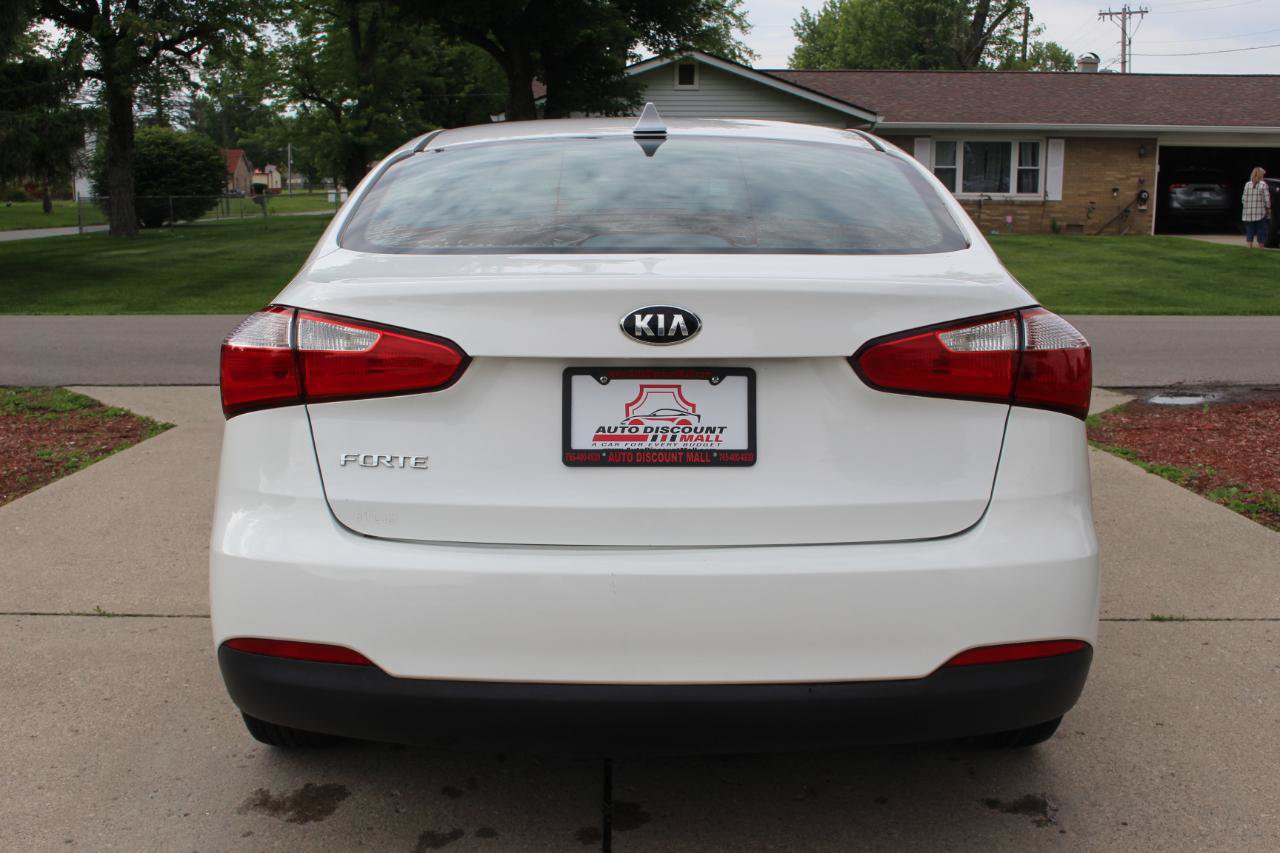 Used 2016 Kia Forte LX FWD image 8