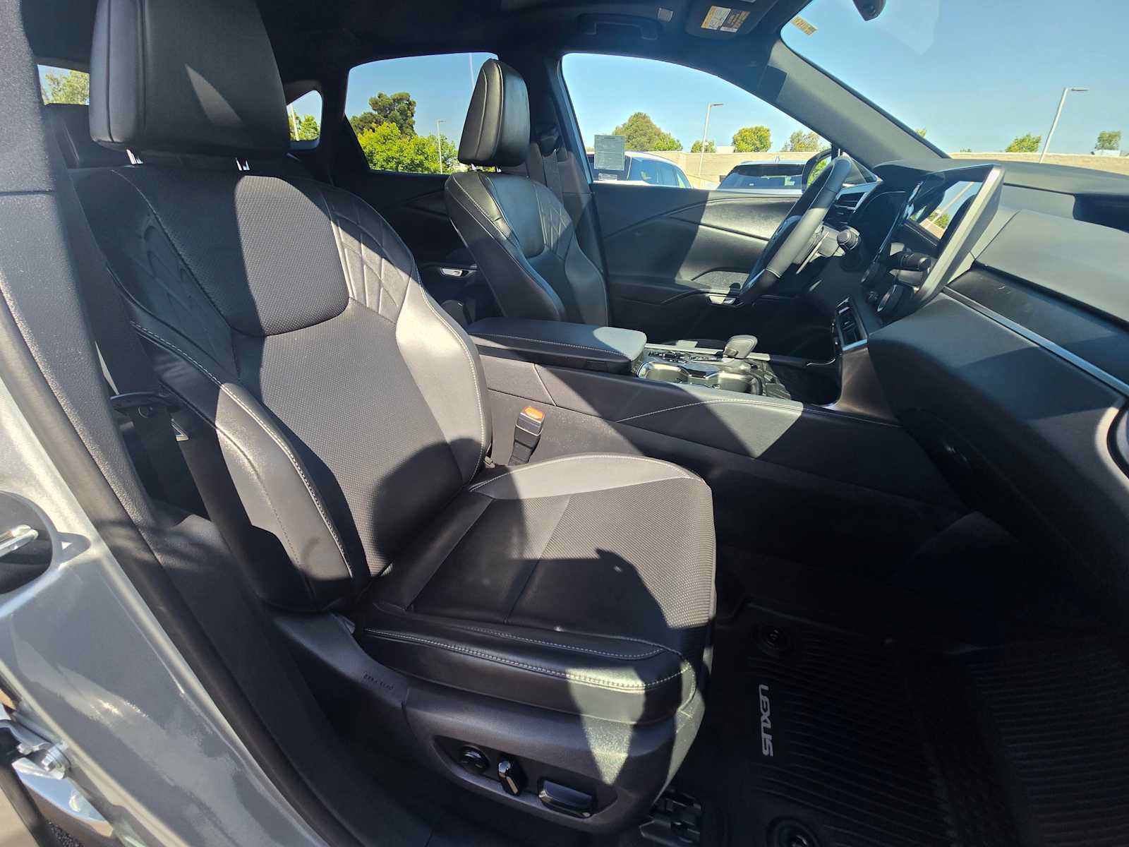 New 2026 Lexus RX 350 F Sport AWD/4WD image 10