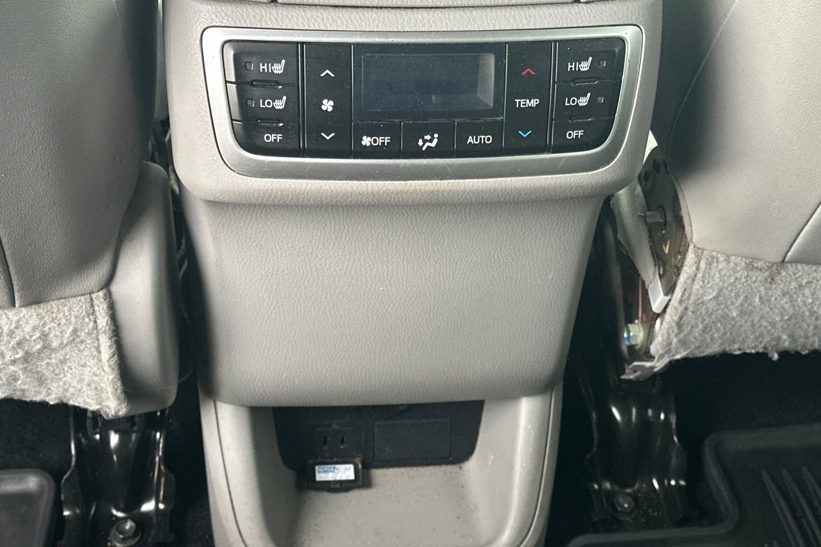 Used 2016 Toyota Highlander Limited image 41