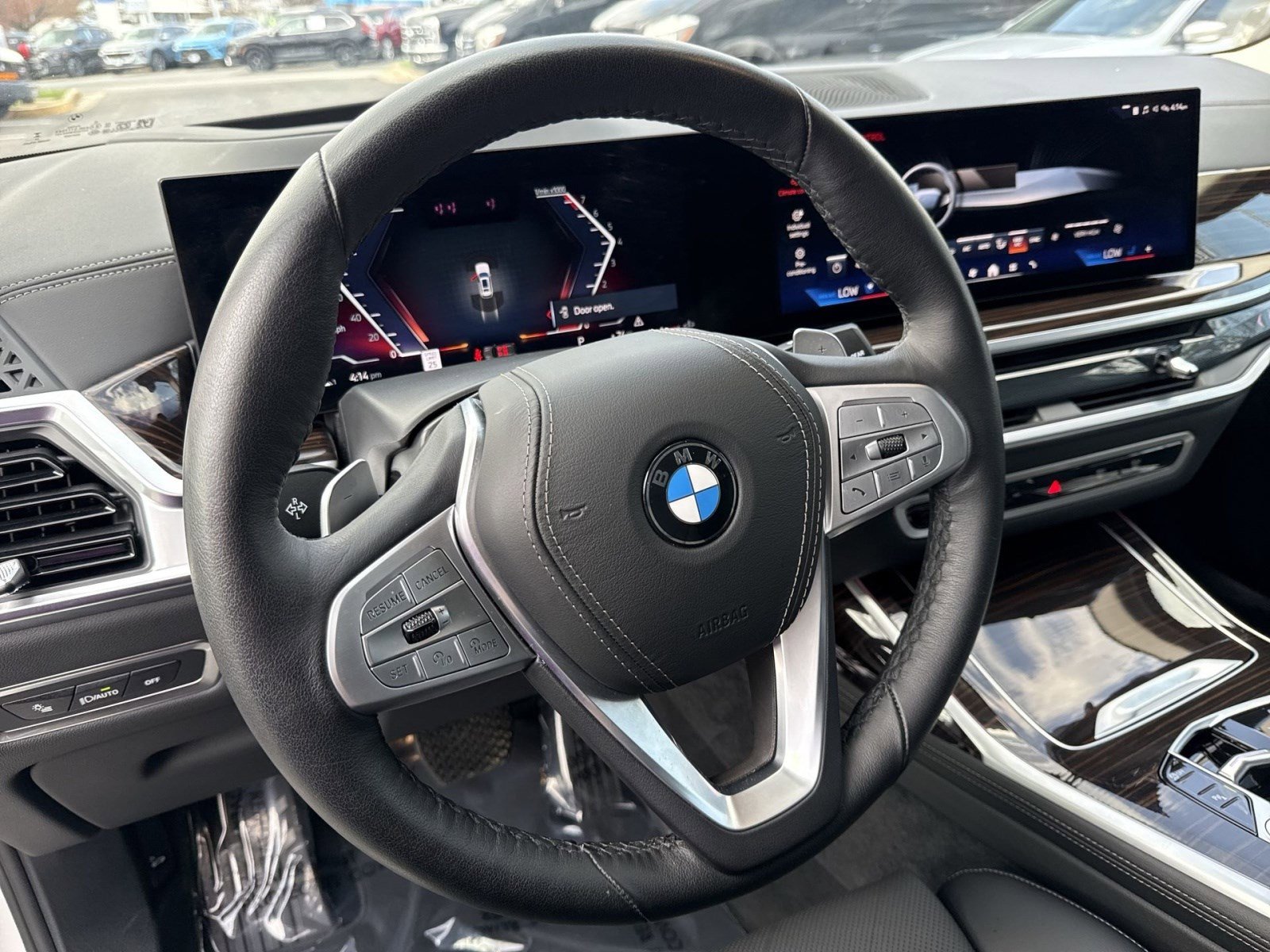 Used 2026 BMW X7 xDrive40i image 16