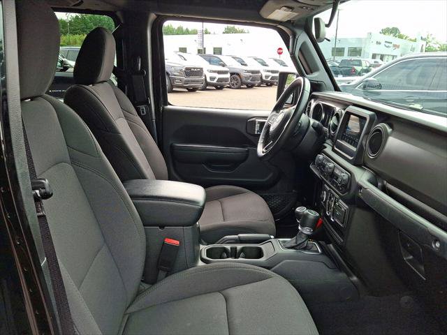 Certified 2023 Jeep Gladiator Sport AWD/4WD image 12
