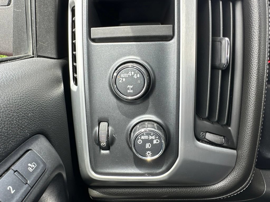 Used 2017 GMC Sierra 1500 SLT w/ SLT Premium Package AWD/4WD image 14