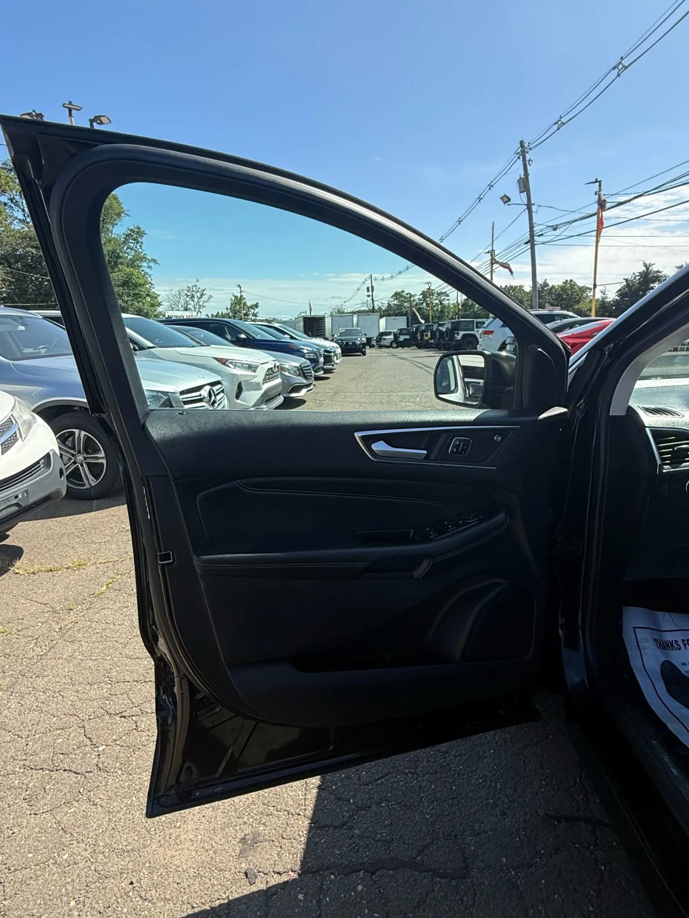 Used 2020 Ford Edge Titanium image 9