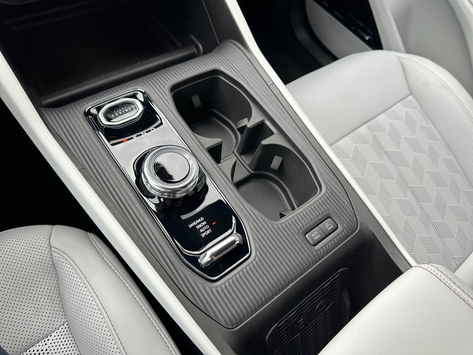 New 2026 Jeep Cherokee Overland AWD/4WD image 19