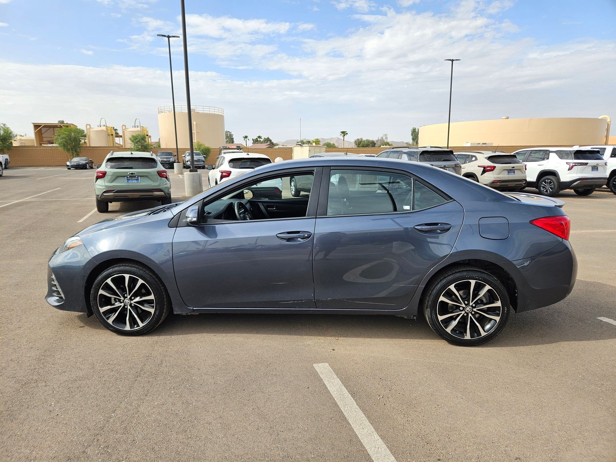 Used 2017 Toyota Corolla L FWD image 2