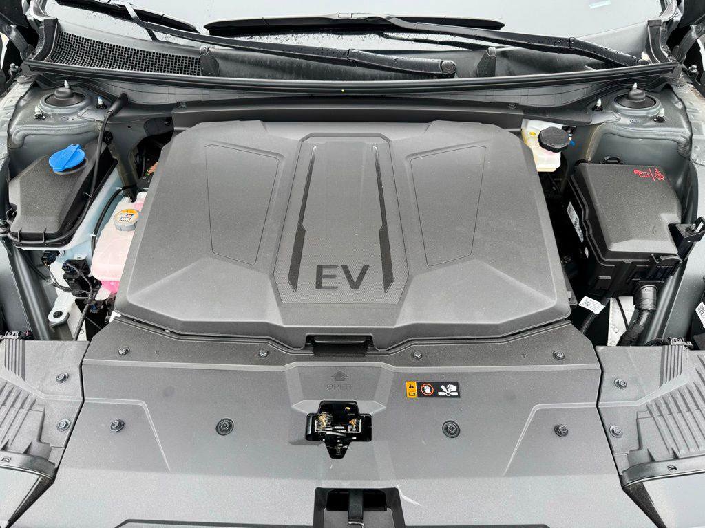 New 2025 Hyundai Ioniq 5 SEL AWD/4WD image 10