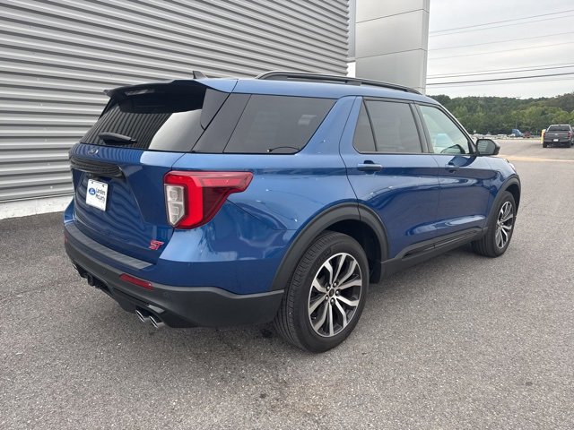 Used 2023 Ford Explorer ST image 3