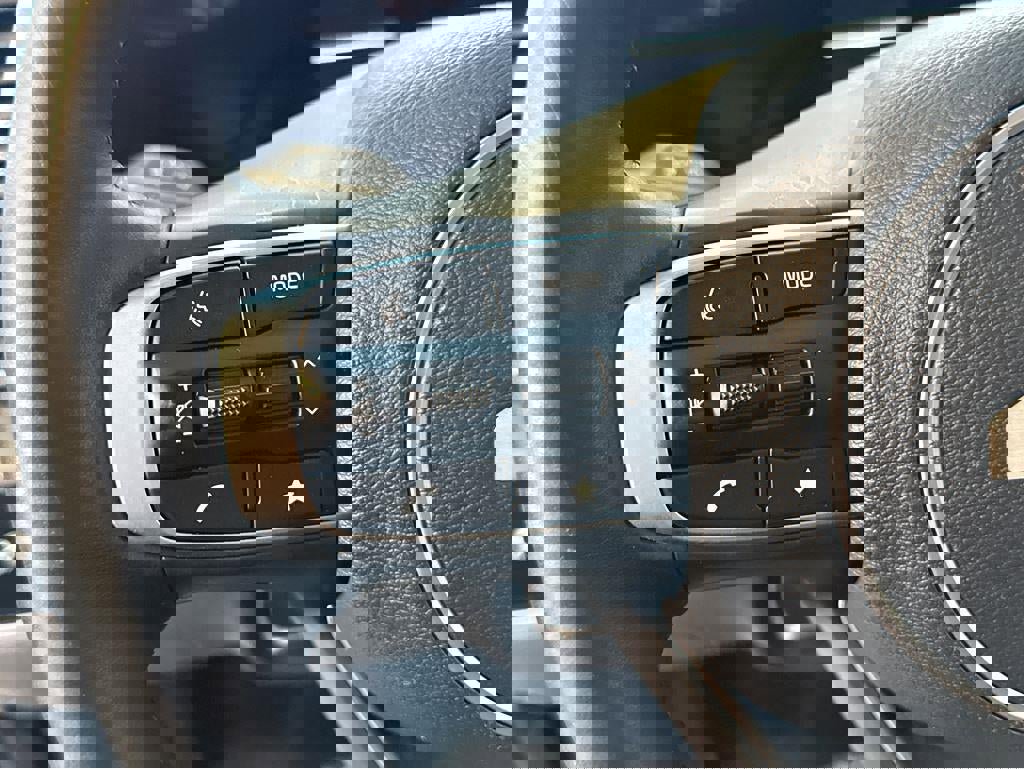 Used 2025 Kia Sportage X-Line w/ Premium Package image 19