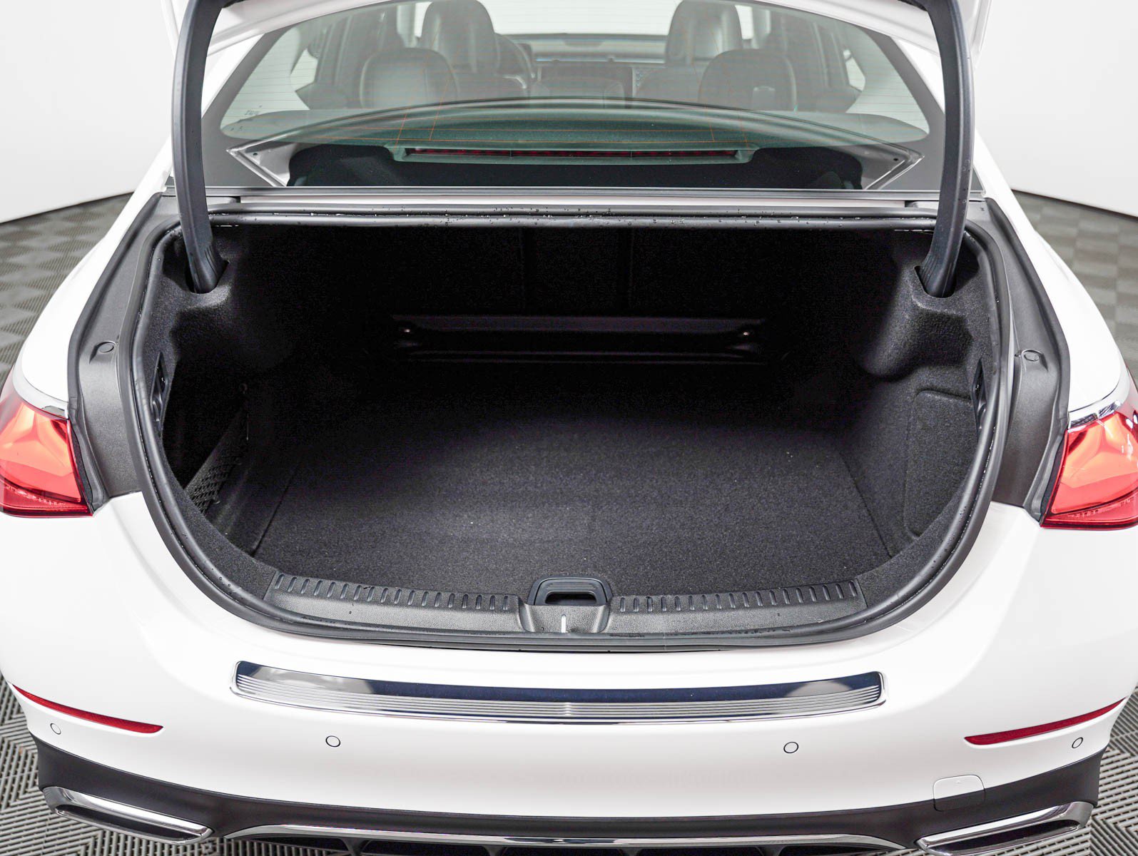 Certified 2026 Mercedes-Benz E 350 Sedan image 8