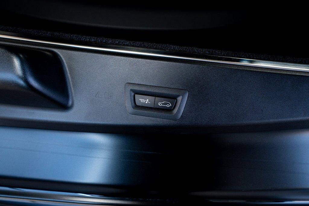 Used 2023 Rolls-Royce Cullinan image 72