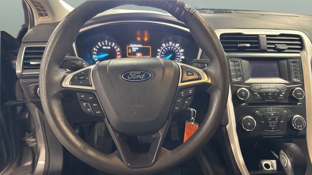 Used 2014 Ford Fusion SE image 16