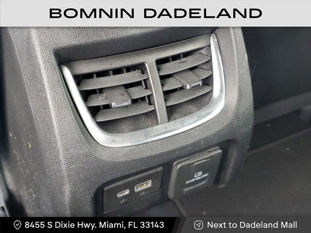 Used 2022 Chevrolet Blazer RS w/ Enhanced Convenience Package image 12