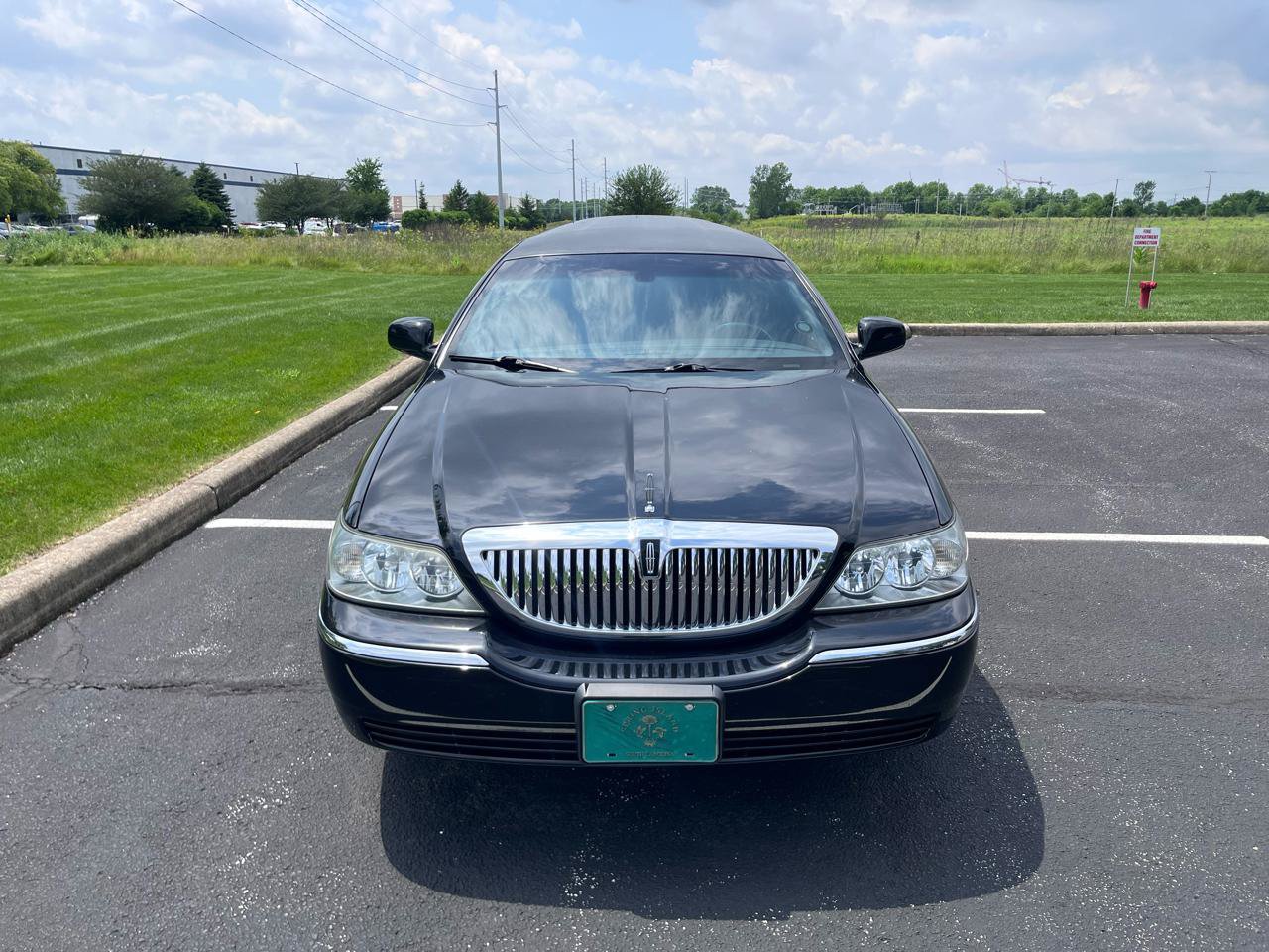 Used 2008 Lincoln Town Car Executive RWD image 8