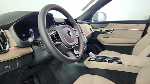 Used 2027 Volvo XC90 B6 Plus AWD/4WD image 12