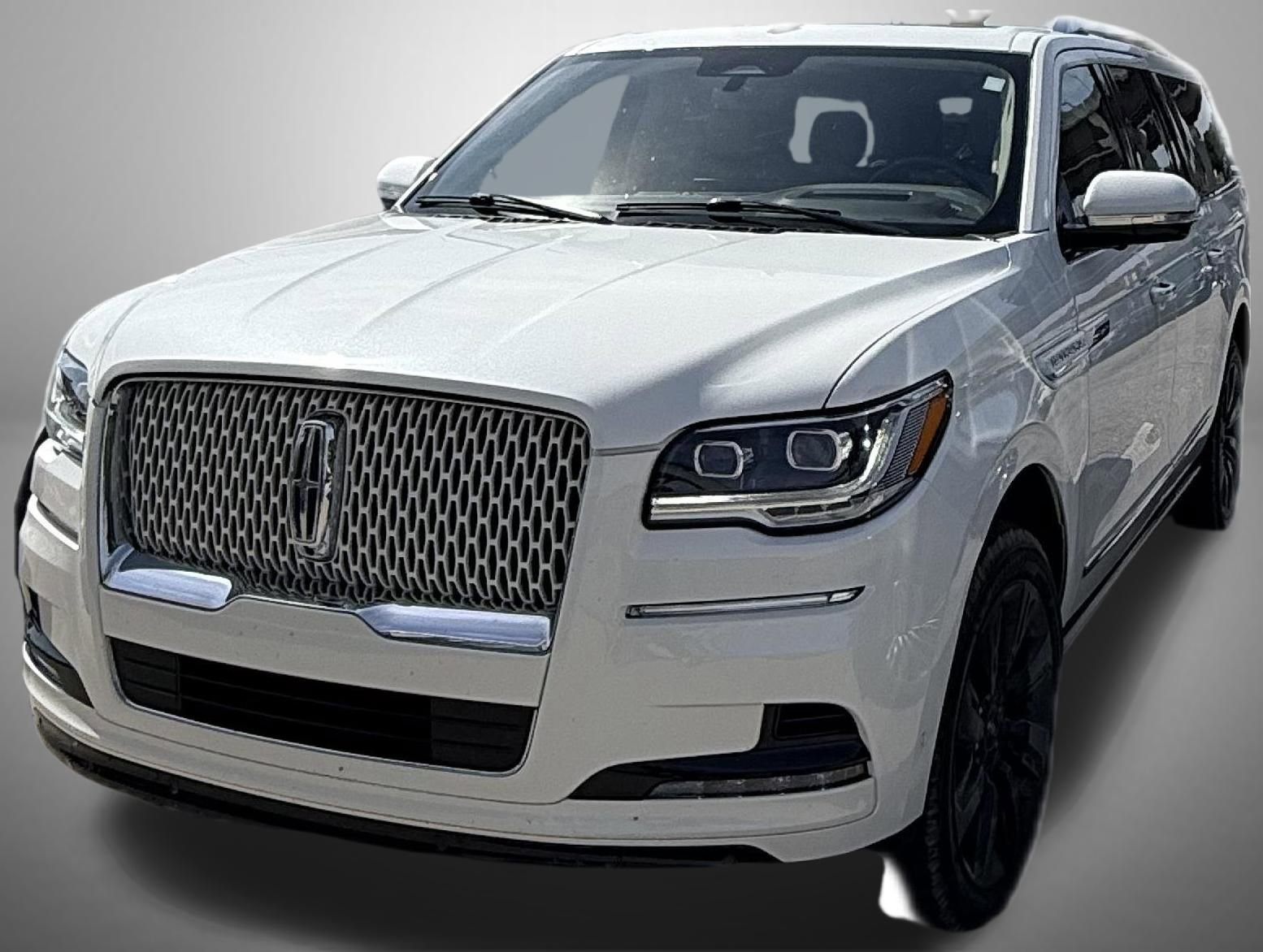 Used 2022 Lincoln Navigator L Reserve AWD/4WD image 1