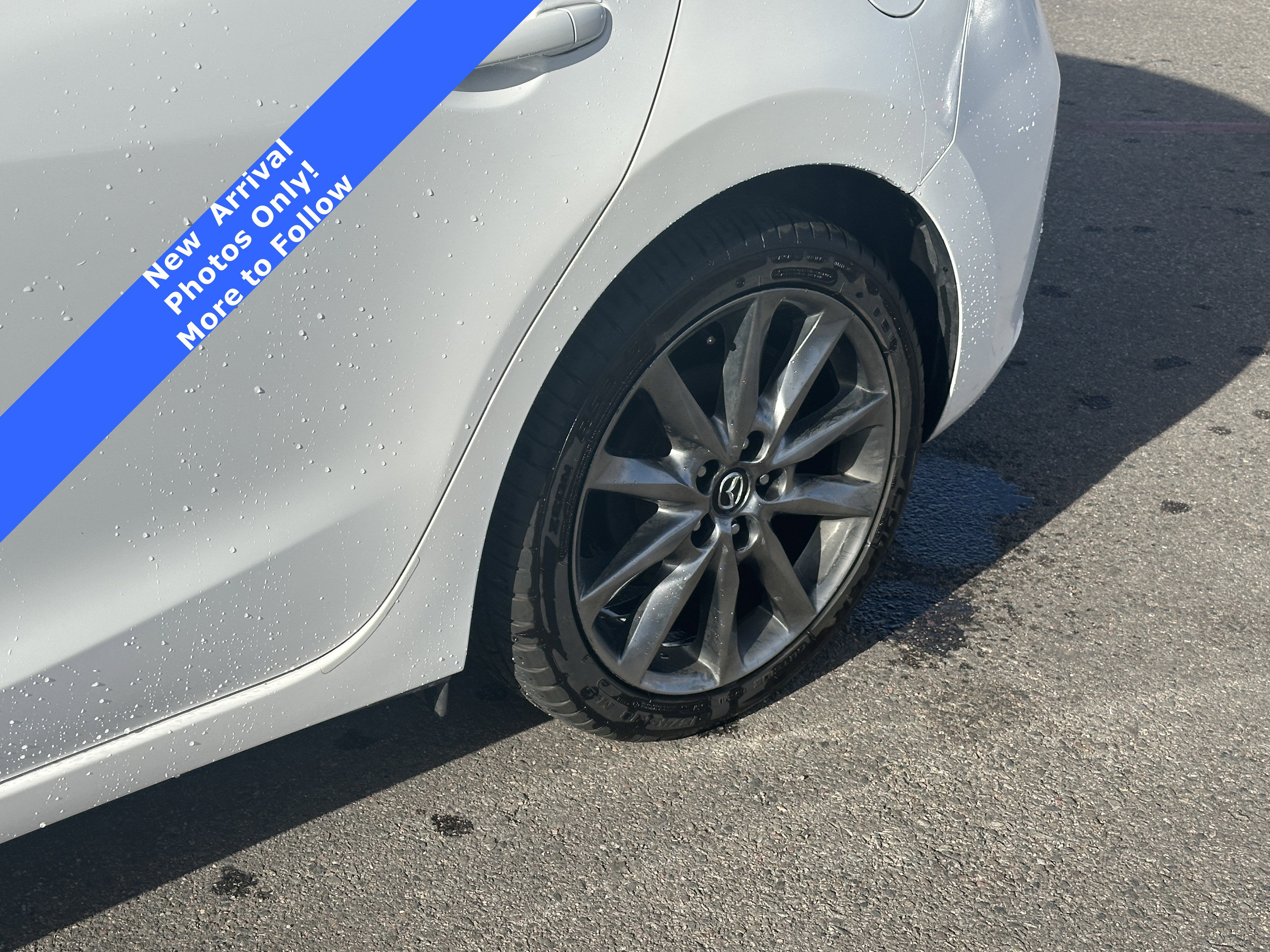 Used 2018 MAZDA MAZDA3 Touring image 29