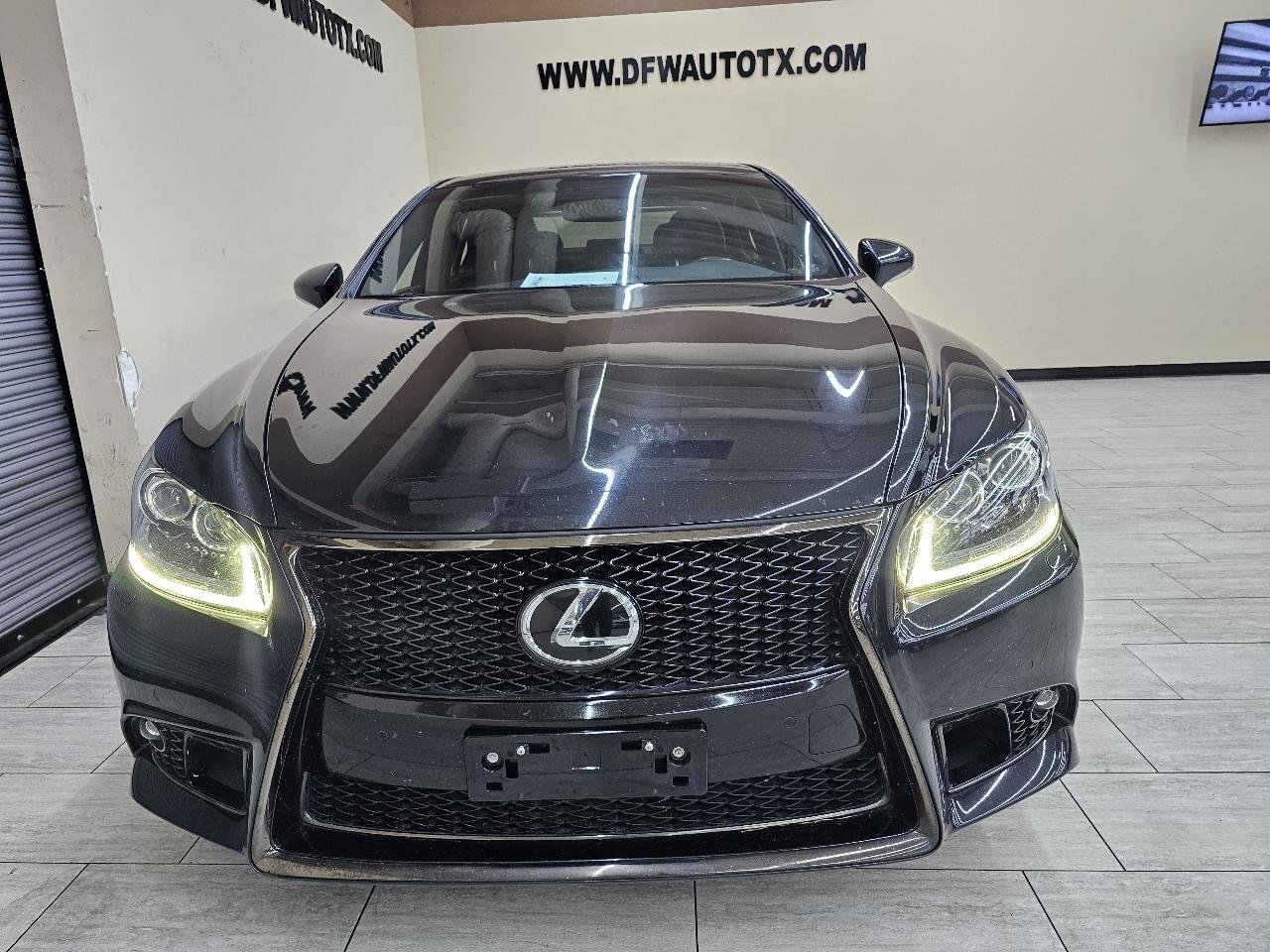Used 2017 Lexus LS 460 w/ F Sport Midnight Edition image 3