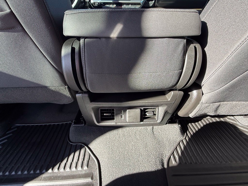 Used 2023 Chevrolet Silverado 1500 LT AWD/4WD image 22