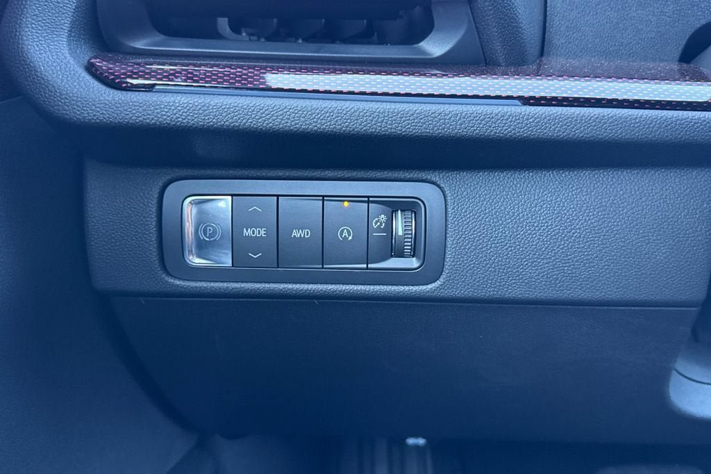 New 2026 Chevrolet Traverse Z71 w/ Enhanced Driving Package AWD/4WD image 29