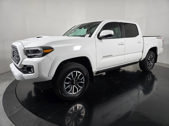 Used 2023 Toyota Tacoma TRD Sport w/ Advanced Technology Package AWD/4WD image 2
