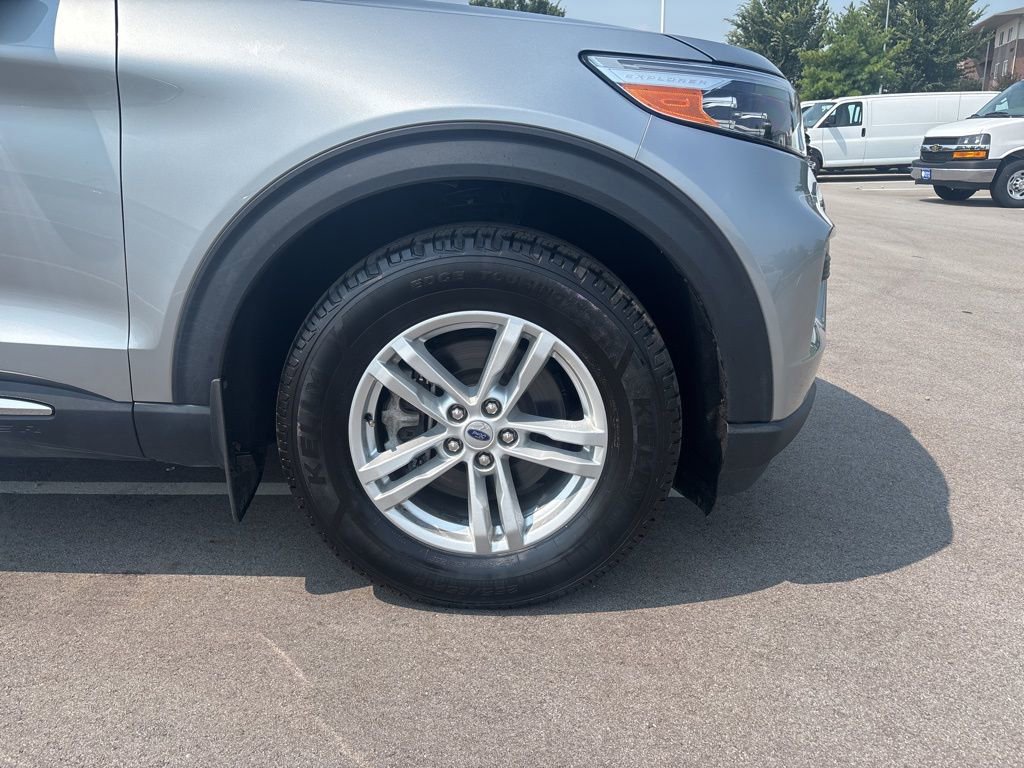 Used 2023 Ford Explorer XLT w/ Class IV Trailer Tow Package image 11