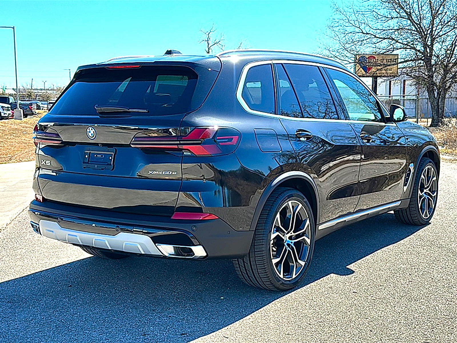 New 2026 BMW X5 xDrive50e w/ Premium Package AWD/4WD image 8
