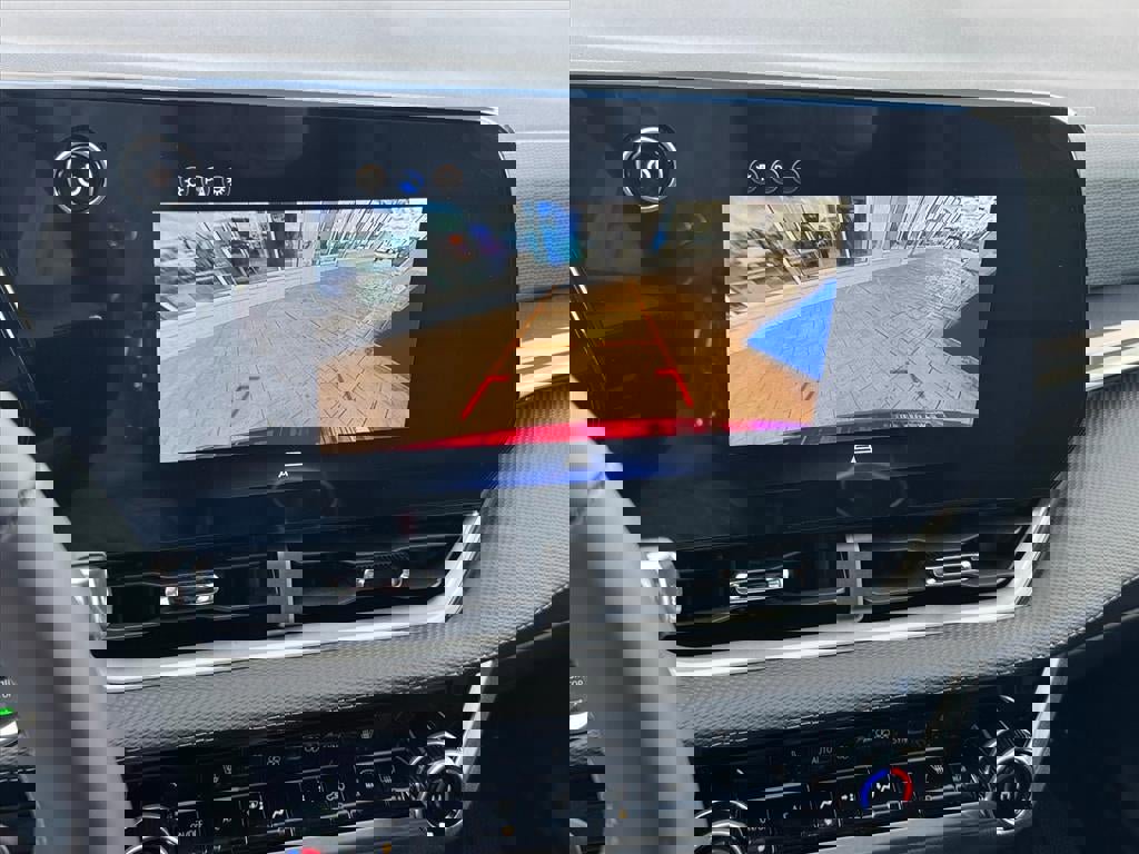 New 2026 Chevrolet Equinox LT w/ Convenience Package II image 10