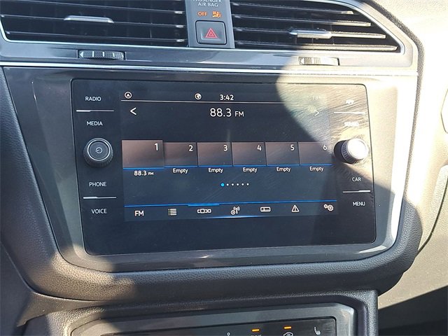 Used 2023 Volkswagen Tiguan SE image 29