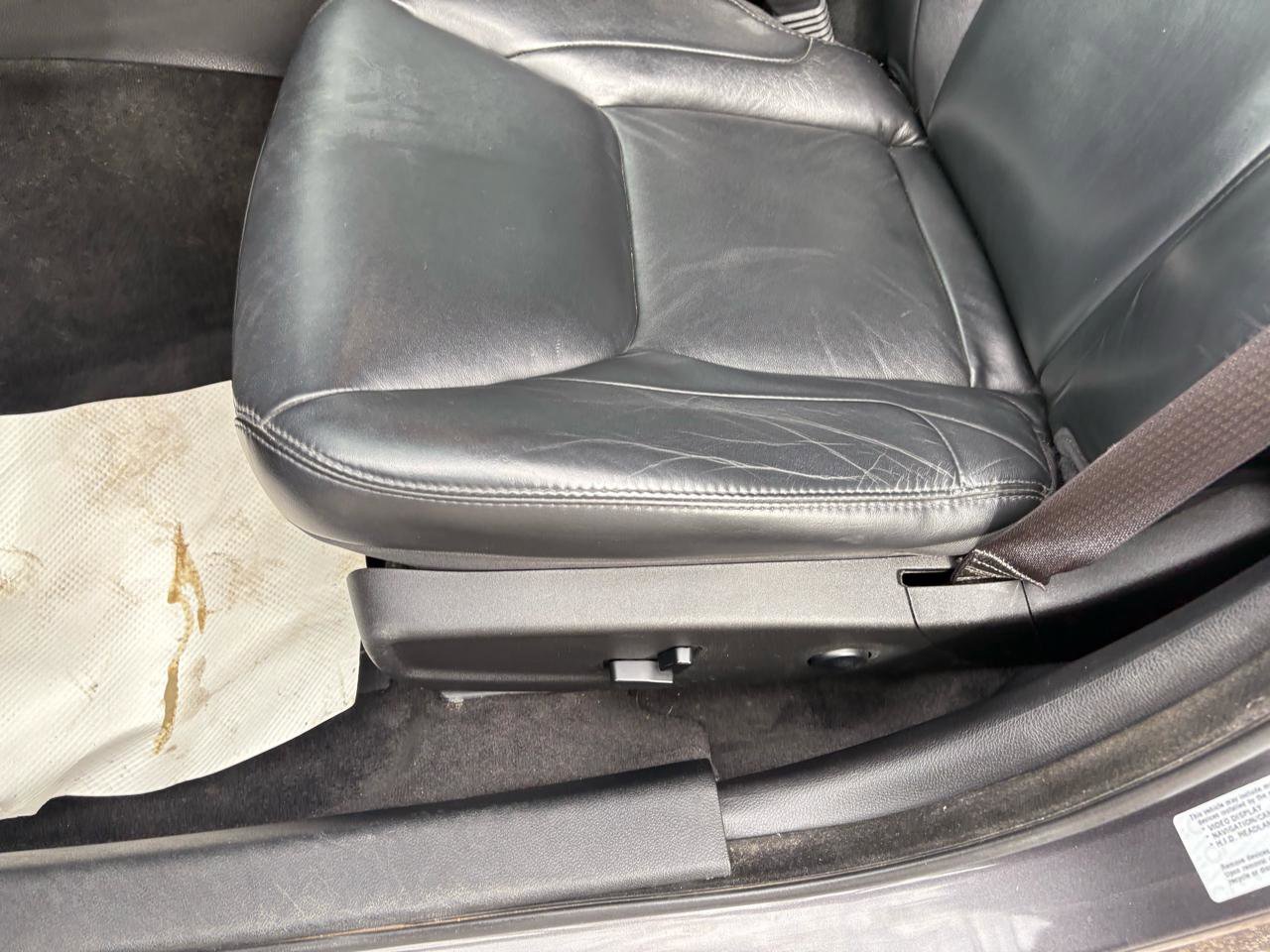 Used 2016 Chrysler 300 Limited w/ Driver Convenience Group image 14