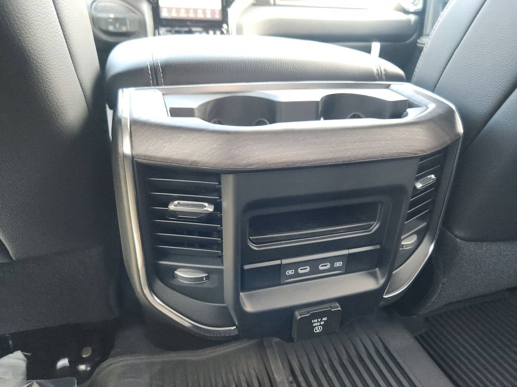 New 2026 RAM 2500 Laramie w/ Night Edition AWD/4WD image 32