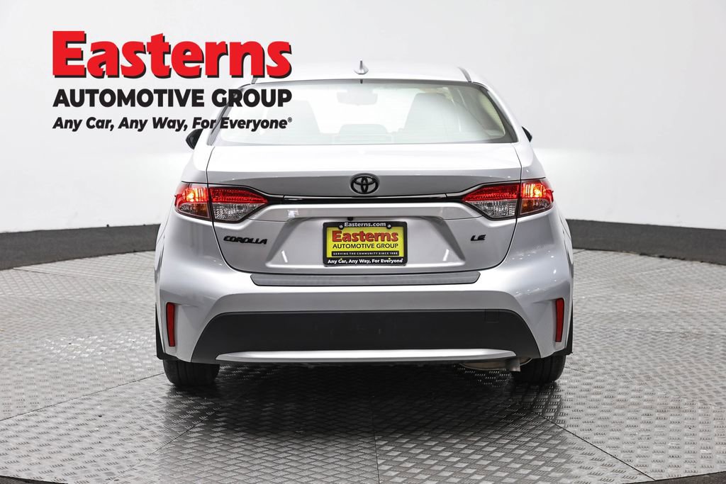 Used 2022 Toyota Corolla LE FWD image 6