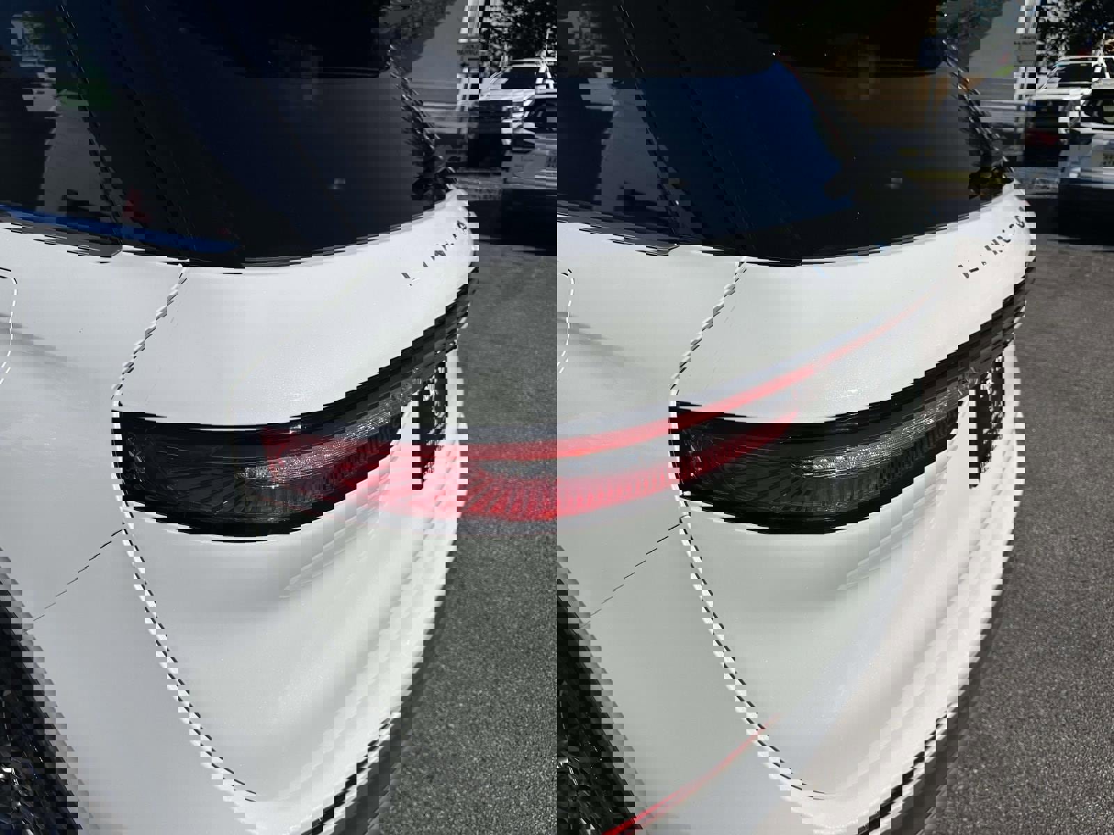 Used 2022 Lincoln Corsair AWD w/ Equipment Group 101A image 9