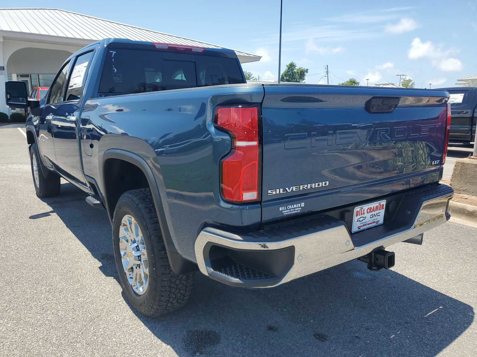 New 2026 Chevrolet Silverado 3500 LTZ w/ LTZ Premium Package AWD/4WD image 3