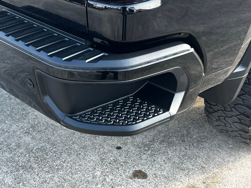 Used 2025 Chevrolet Silverado 2500 LTZ w/ Trail Boss Package image 44