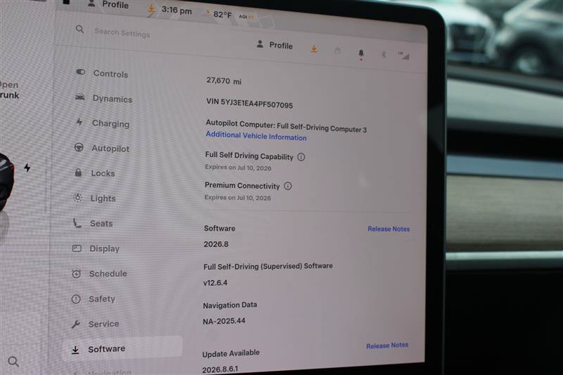 Used 2023 Tesla Model 3 Standard Range RWD image 15