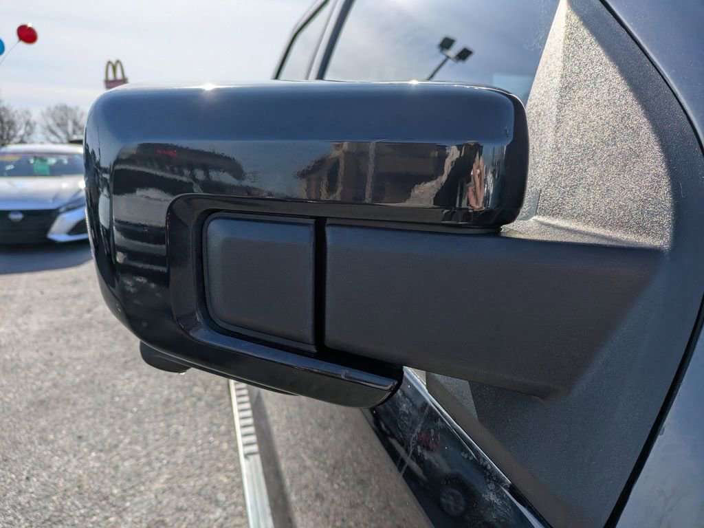 Used 2022 Ford F150 Lariat image 13