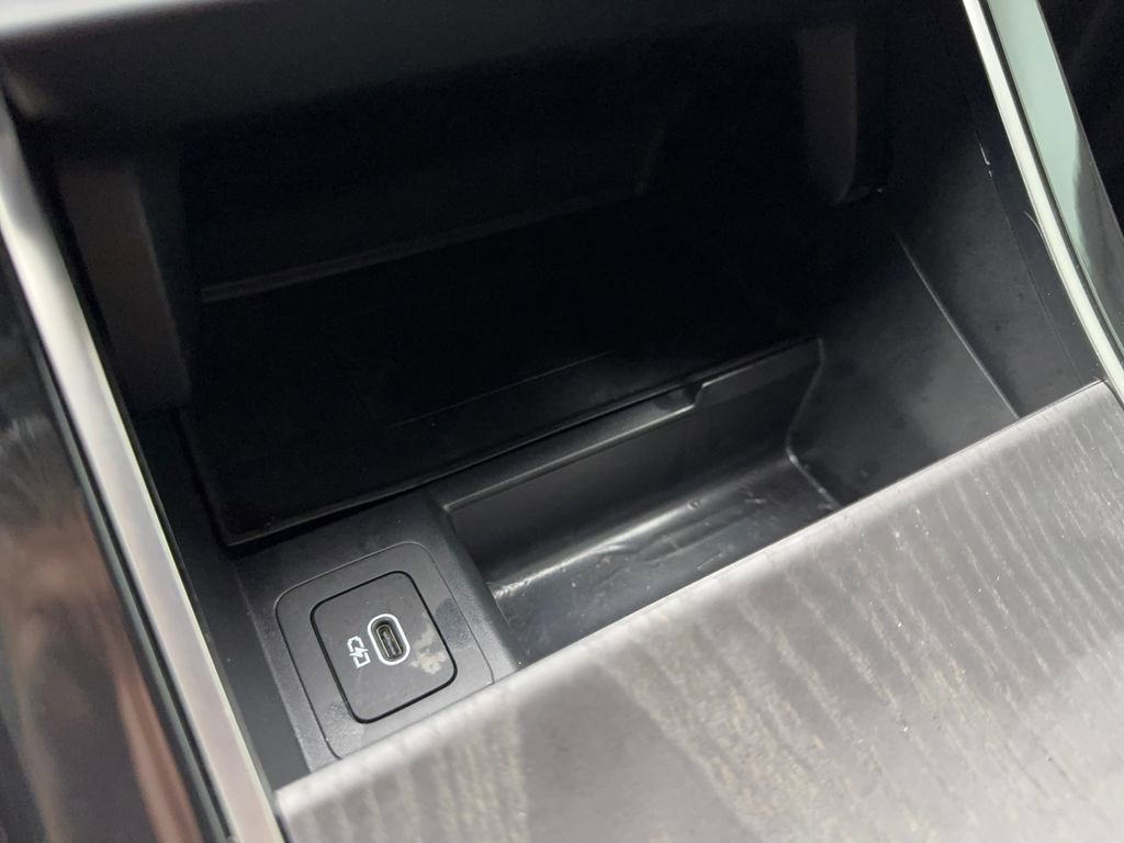 Used 2025 Land Rover Range Rover Evoque S image 65