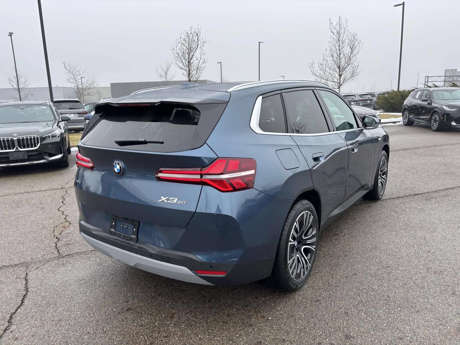 New 2026 BMW X3 xDrive30 w/ Premium Package AWD/4WD image 7