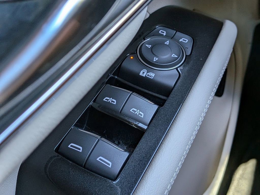 Certified 2025 Cadillac CT4 Premium Luxury image 23