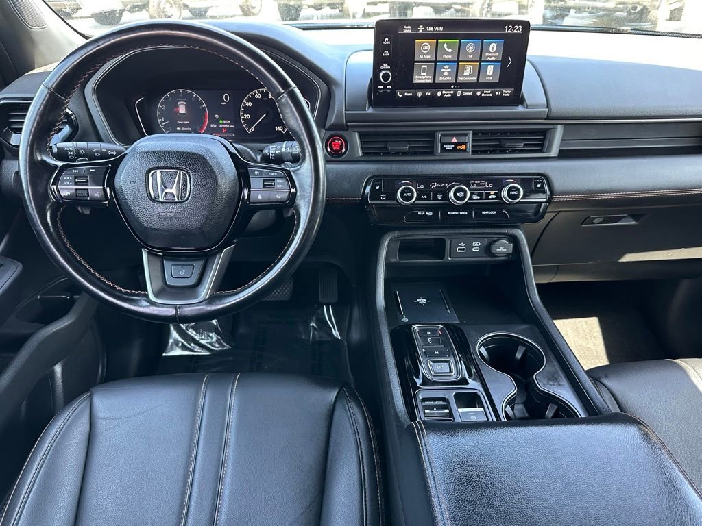 Used 2023 Honda Pilot TrailSport image 4