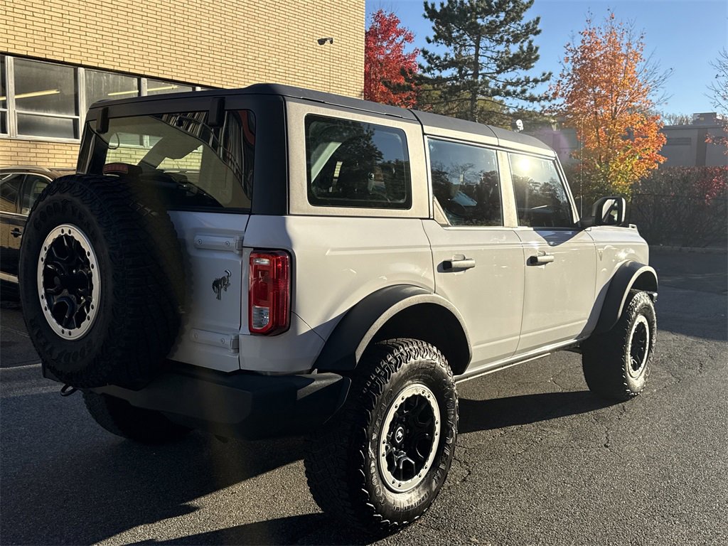 Used 2023 Ford Bronco 4-Door w/ Sasquatch Package image 3