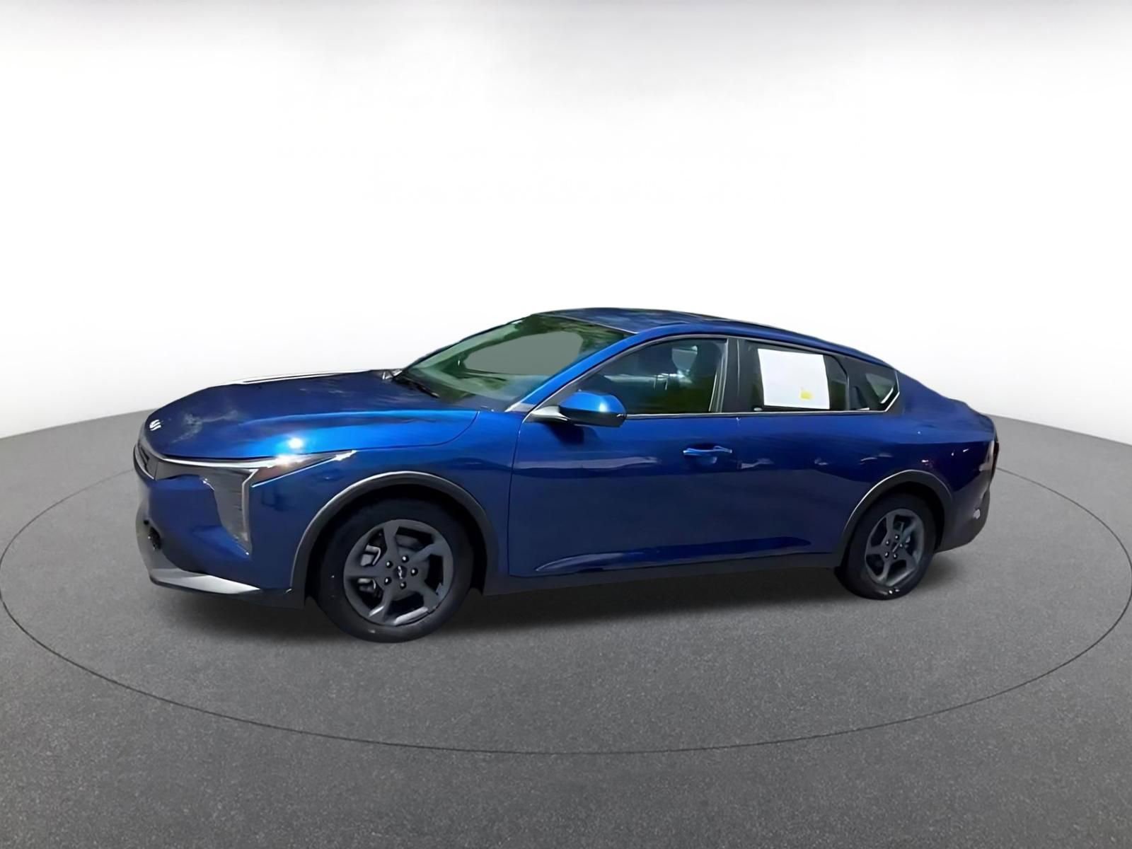 Used 2025 Kia K4 FWD image 4