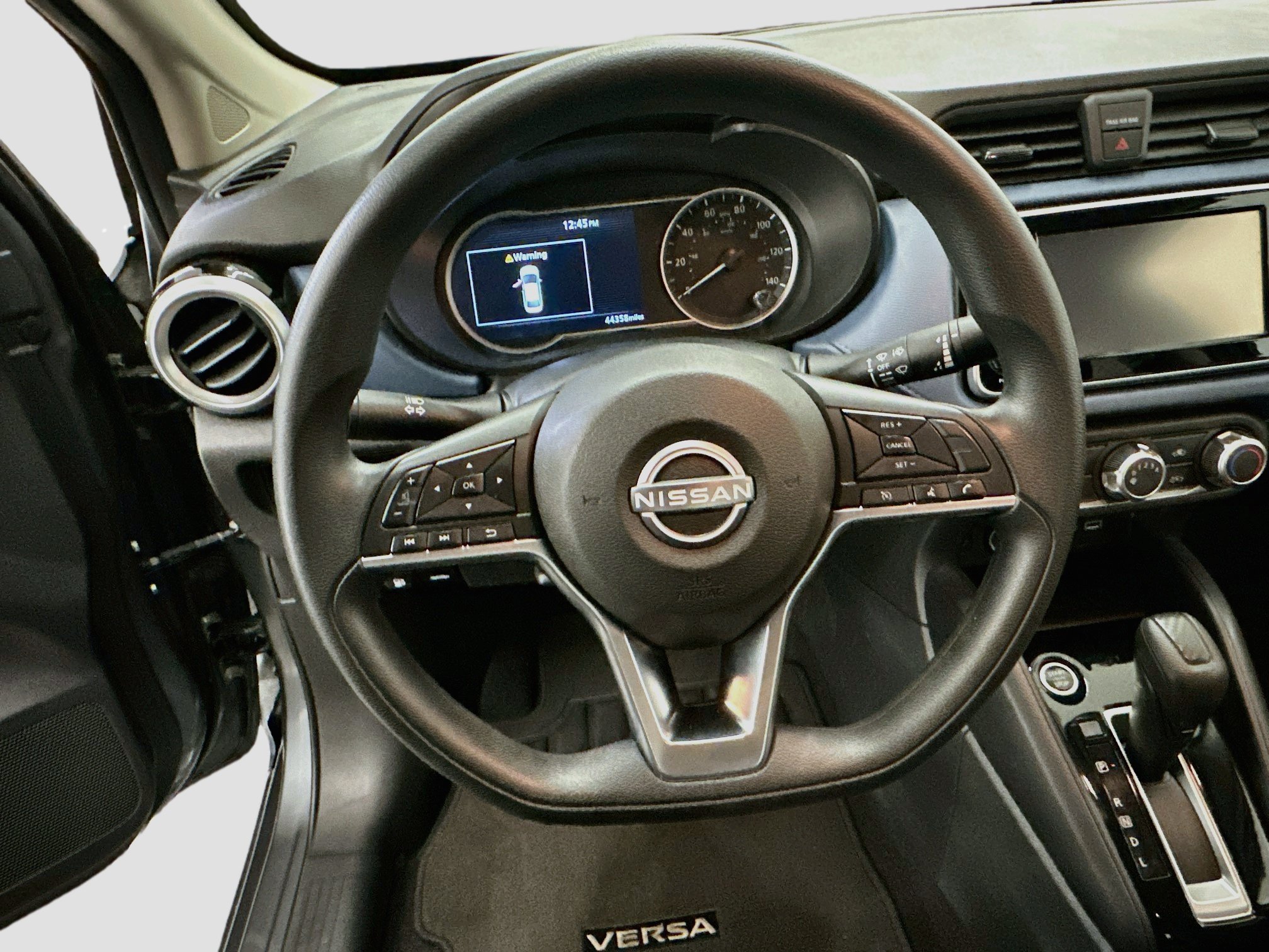 Used 2025 Nissan Versa SV FWD image 17