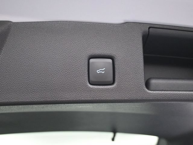 New 2025 Ford Escape SE w/ PHEV Premium Package FWD image 19